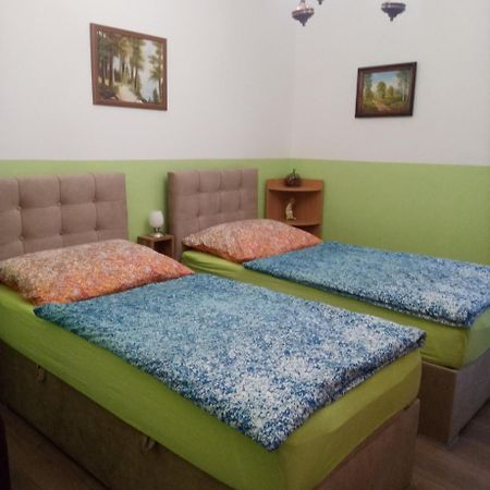 M&D Apartman Эгер Экстерьер фото